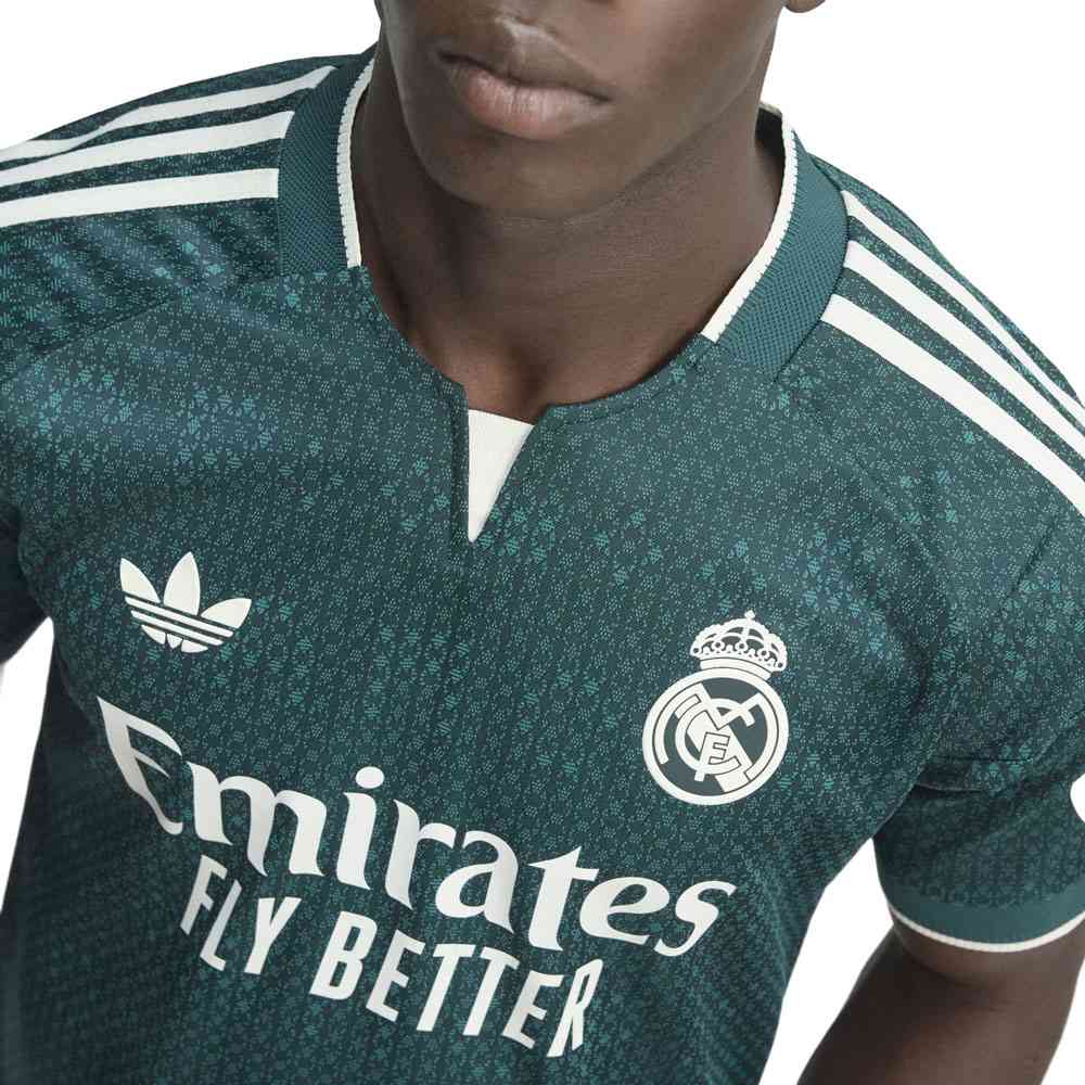 Real Madrid 26/27 Away Shirt - view 4